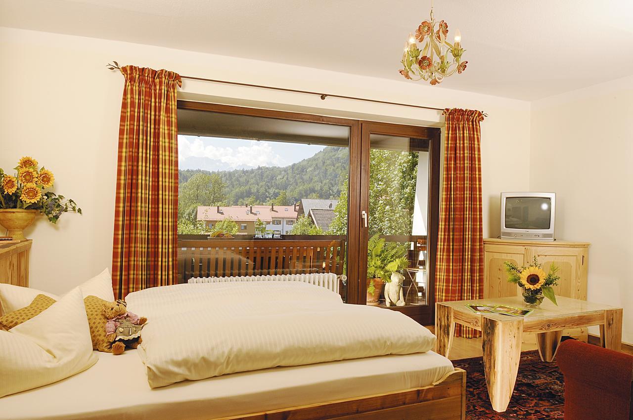 Hotel Forsthaus Oberau  Bagian luar foto
