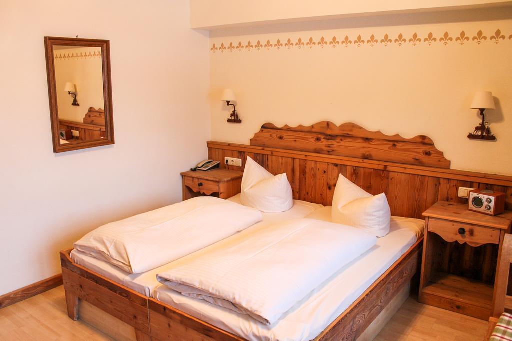 Hotel Forsthaus Oberau  Bagian luar foto